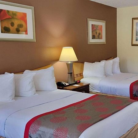 Ramada By Wyndham & Suites וורנר רובינס מראה חיצוני תמונה