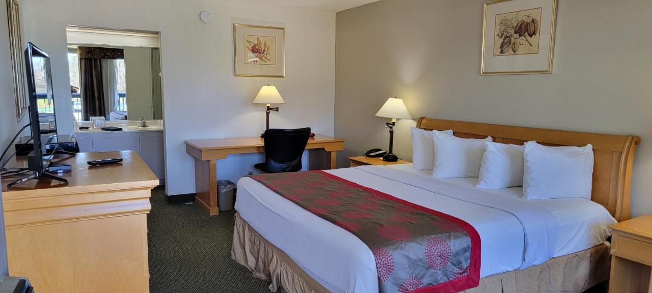 Ramada By Wyndham & Suites וורנר רובינס מראה חיצוני תמונה