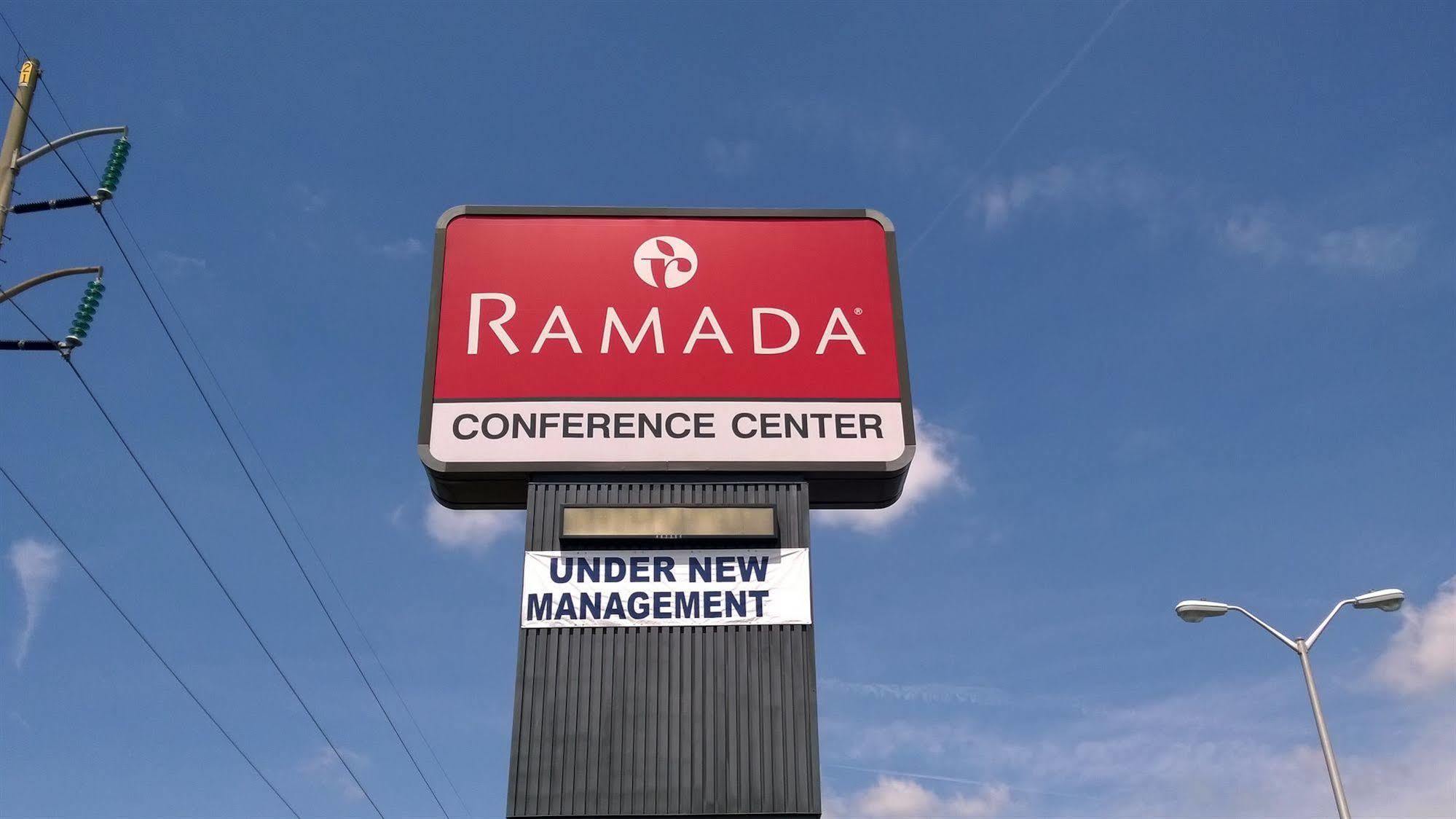 Ramada By Wyndham & Suites וורנר רובינס מראה חיצוני תמונה