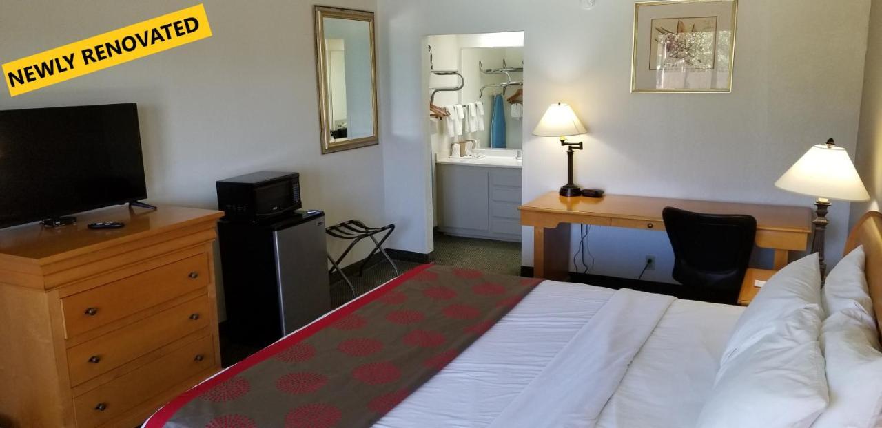 Ramada By Wyndham & Suites וורנר רובינס מראה חיצוני תמונה